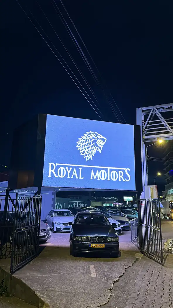 Freestanding outdoor LED sign