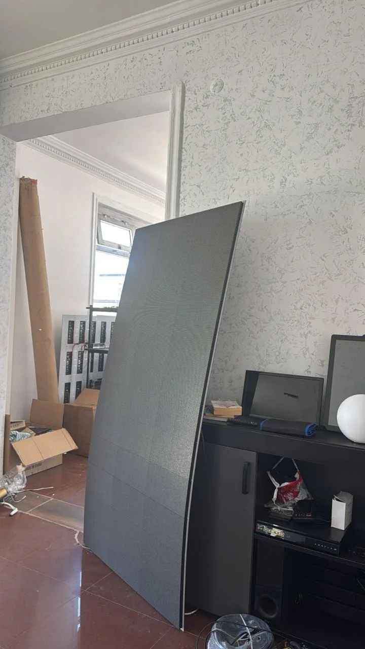 Adjustable A-frame support bracket for LED panels